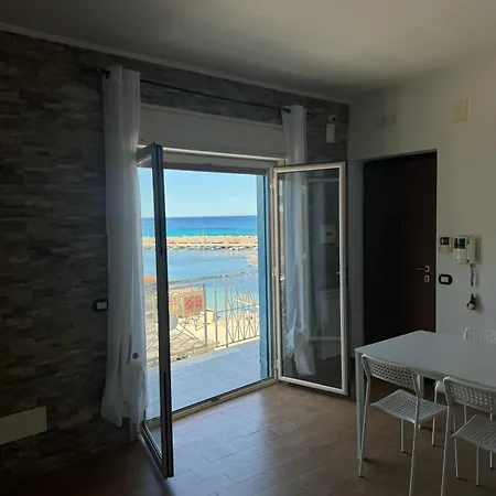 Frontemare Apartment Sferracavallo