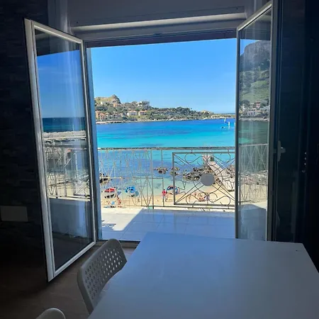 Apartment Frontemare Sferracavallo